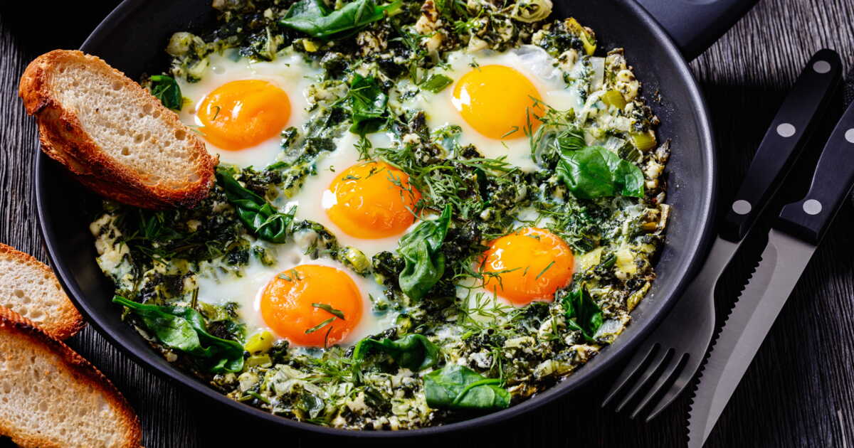 Leek curry in shakshuka style: the recipe ready in less than 20 minutes